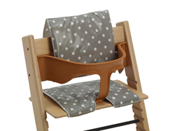 Messy Me’s Cushions for Wooden High Chairs win Bizzie Baby Gold Award